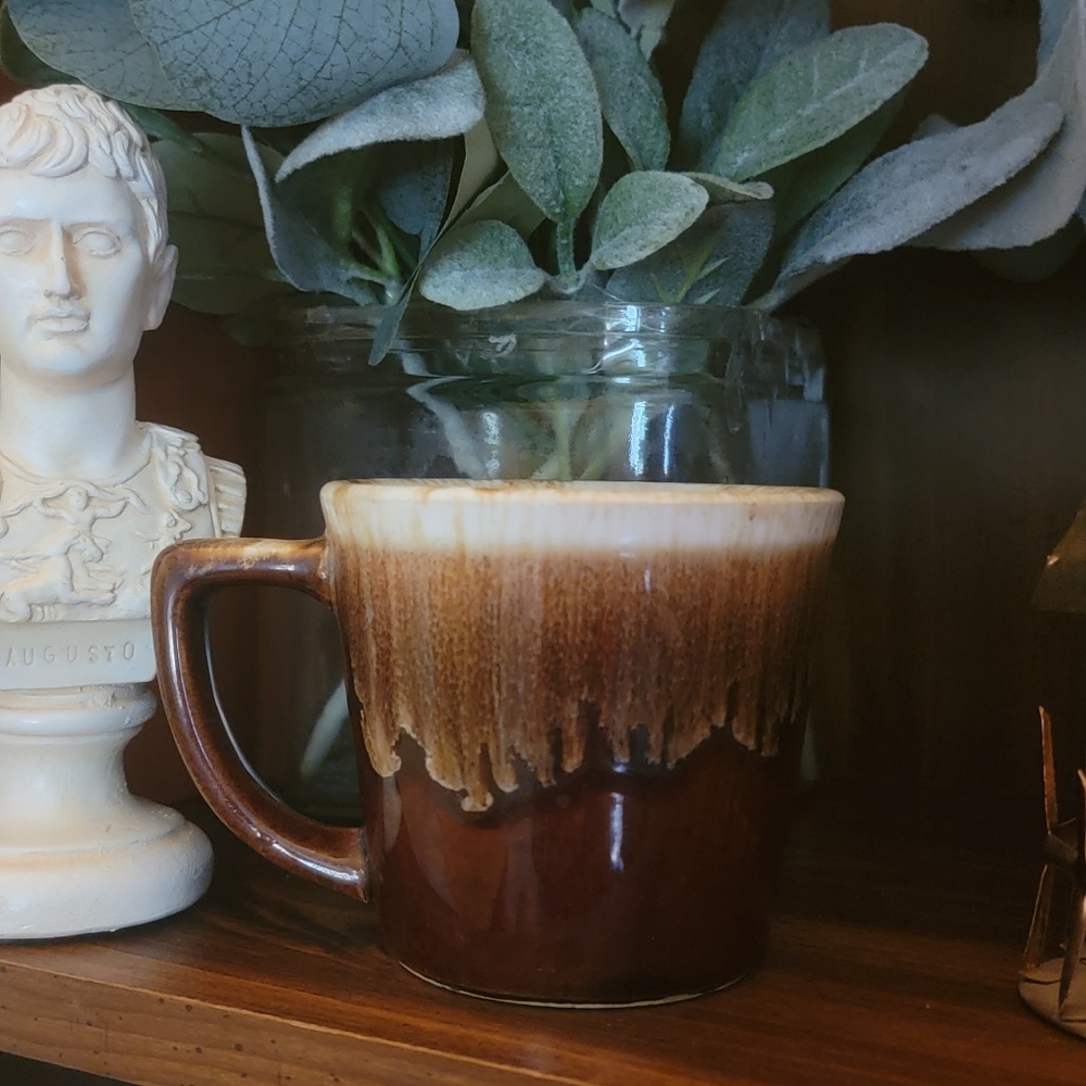 Vintage Bwn Drip By Kathy Kale Coffee Mug..Great collection,itswhat Yellowstone